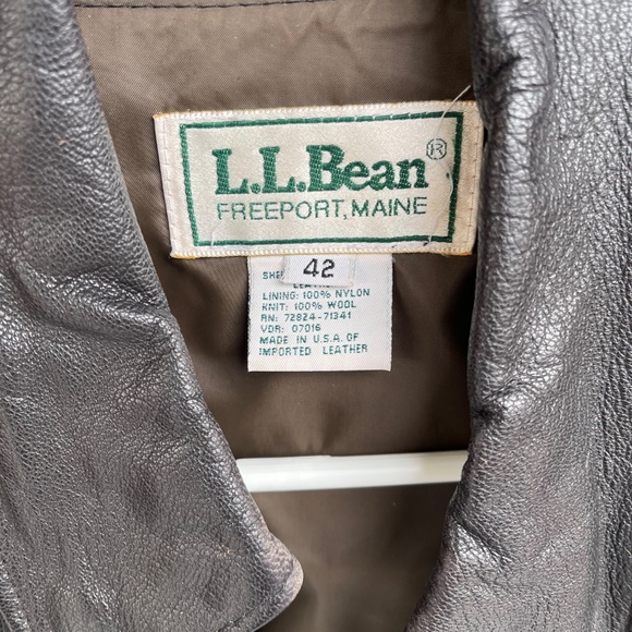 LL Bean Vintage Bomber Leather Jacket Size 42 (L) - Picture 6 of 8